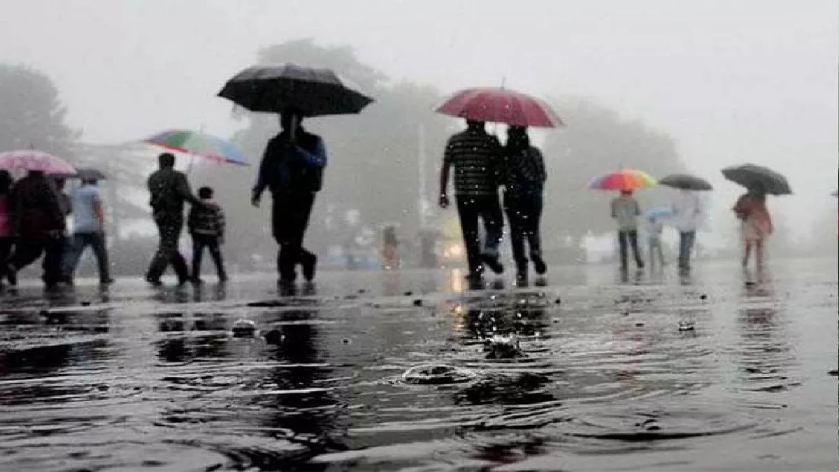 मुरादाबाद में सुबह से हो रही झमाझम बारिश, लोगों को गर्मी से मिली राहत (फोटो: Dainik Diary)