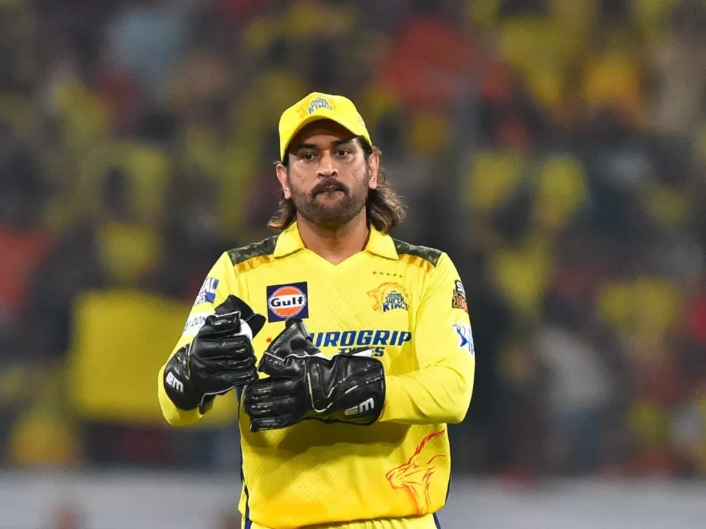 Captain Cool MS Dhoni: क्रिकेट, ब्रांड और बिजनेस की दुनिया में एक मुकाम