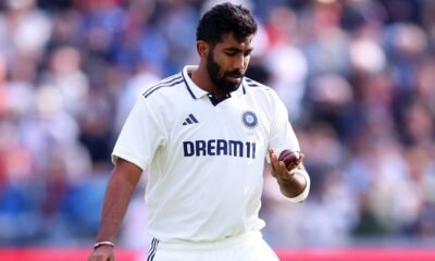 Jasprit Bumrah मैच के दौरान विकेट लेते हुए, उनकी सटीक yorker और शांत परंतु प्रभावशाली मौजूदगी की झलक।