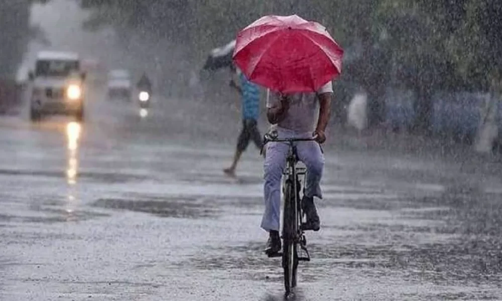 Agra Weather Forecast: बारिश और उमस के बीच अगले 3 दिन का अलर्ट