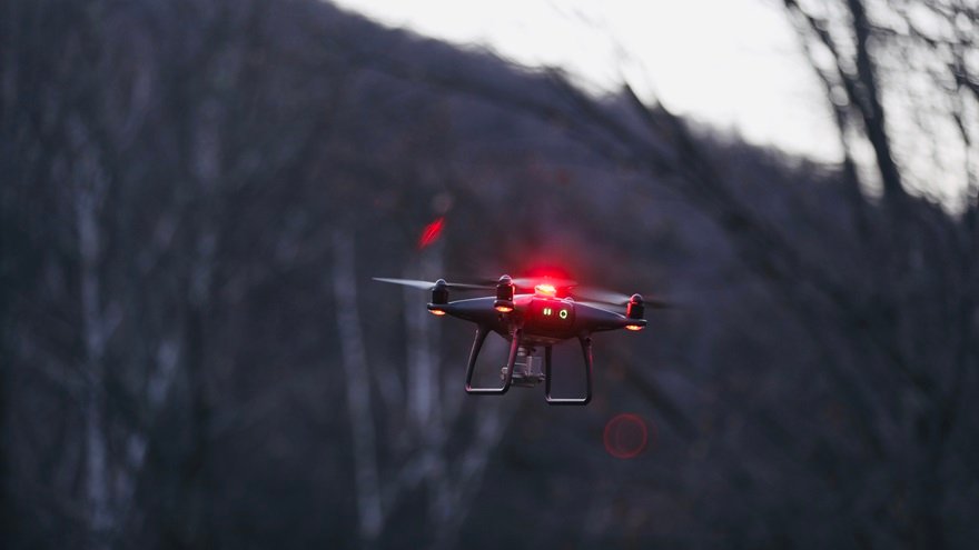 7 गांवों की नींद उड़ाने वाला रहस्यमयी Drone लोगों को छोड़ रहा है दहशत में 29 Drone