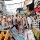 बेंगलुरु में 'भारत बंद' की गूंज: फ्रीडम पार्क पर हजारों लोगों की भीड़, ट्रैफिक हुआ जाम!