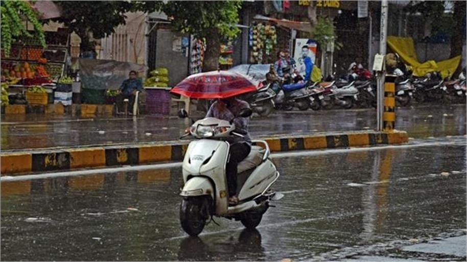 Moradabad Weather Forecast: मुरादाबाद में गरमी के बाद बरसात का कहर