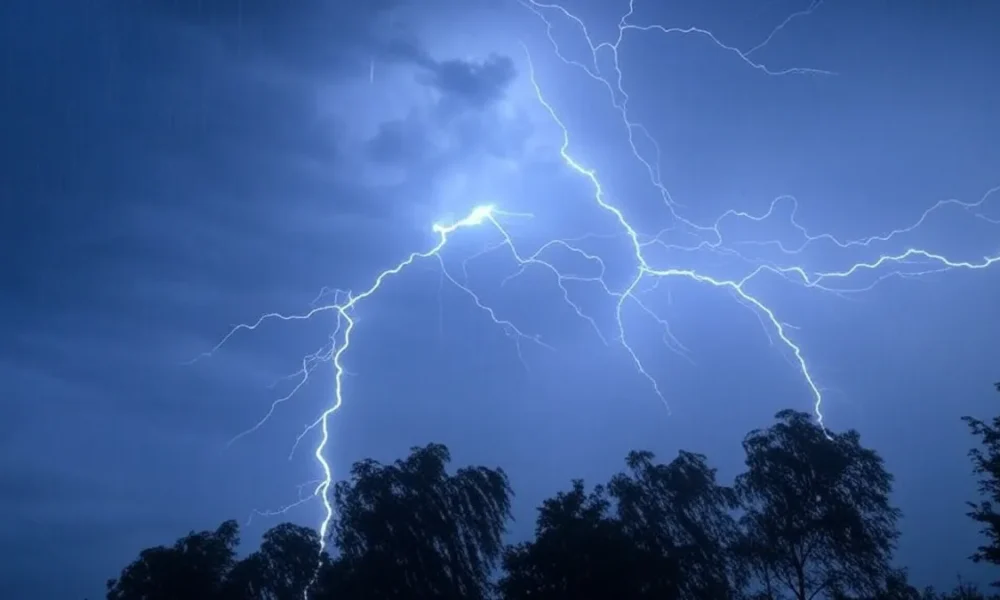 Kanpur Weather Forecast: अगले 3 दिन गरज-चमक और बारिश से भरे रहेंगे
