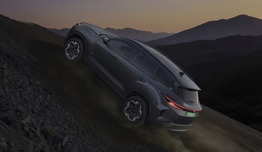 ₹28.24 लाख में लॉन्च हुई Tata Harrier EV Stealth Edition — लेकिन ये 'काली कार' इतनी महंगी क्यों है? जानिए इसका राज…


