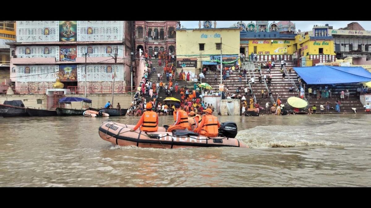 Ganga Water Level Crosses Danger Mark in Varanasi, Ghats and Temples Submerged Amid Heavy Rain