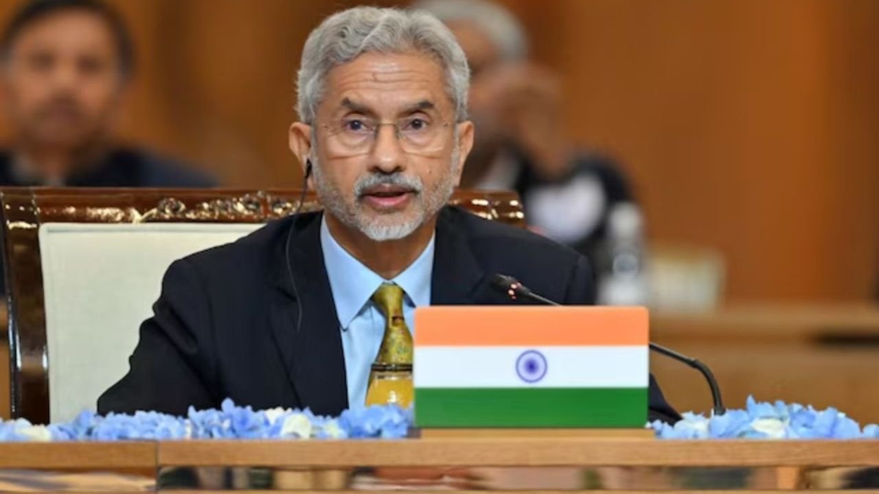 शांति की बात कर रहा पाकिस्तान लेकिन पहलगाम हमले से झाड़ा पल्ला – SCO बैठक में भारत ने रखा सख्त रुख 27 SCO Meet: Pakistan Talks Peace, Denies Role in Pahalgam Attack; Jaishankar Slams Terror Policy
