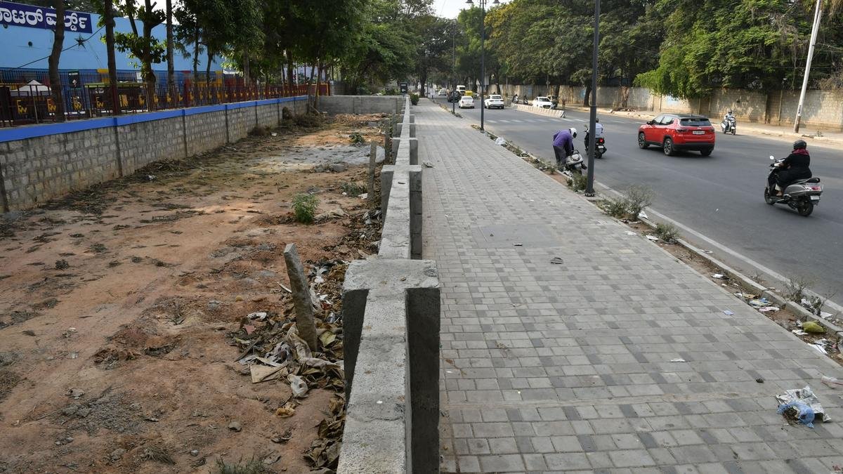 हूडी रोड के निवासियों ने BBMP के खिलाफ खोला मोर्चा — अधिसूचना में गलत नामों के चलते मुआवज़े से हो सकते हैं वंचित