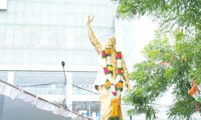 Telangana Congress leaders pay emotional tribute to YSR on birth anniversary