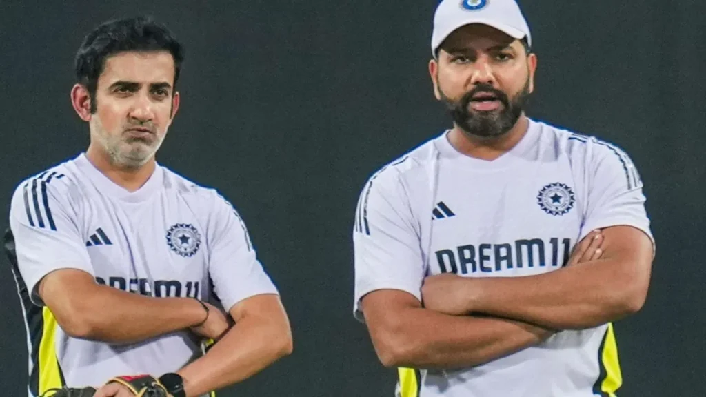 टीम इंडिया के नेट सेशन में गेंदबाज़ी करते वॉशिंगटन सुंदर – दूसरे टेस्ट से पहले की तैयारी

