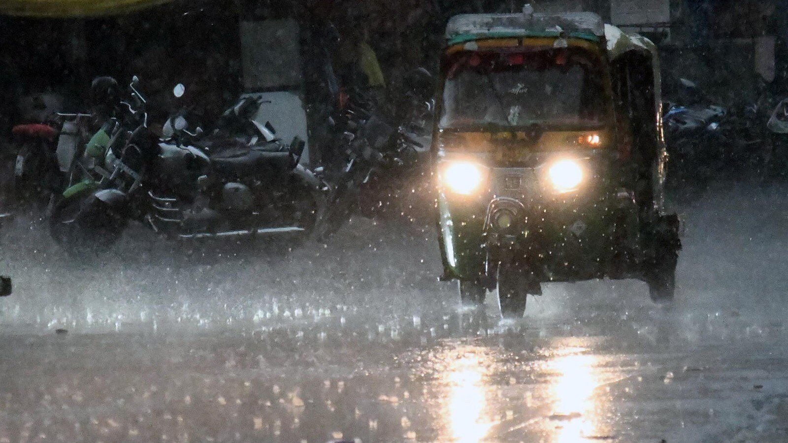 Muzaffarnagar Weather Forecast: अगले 3 दिन बारिश और बिजली गिरने का खतरा