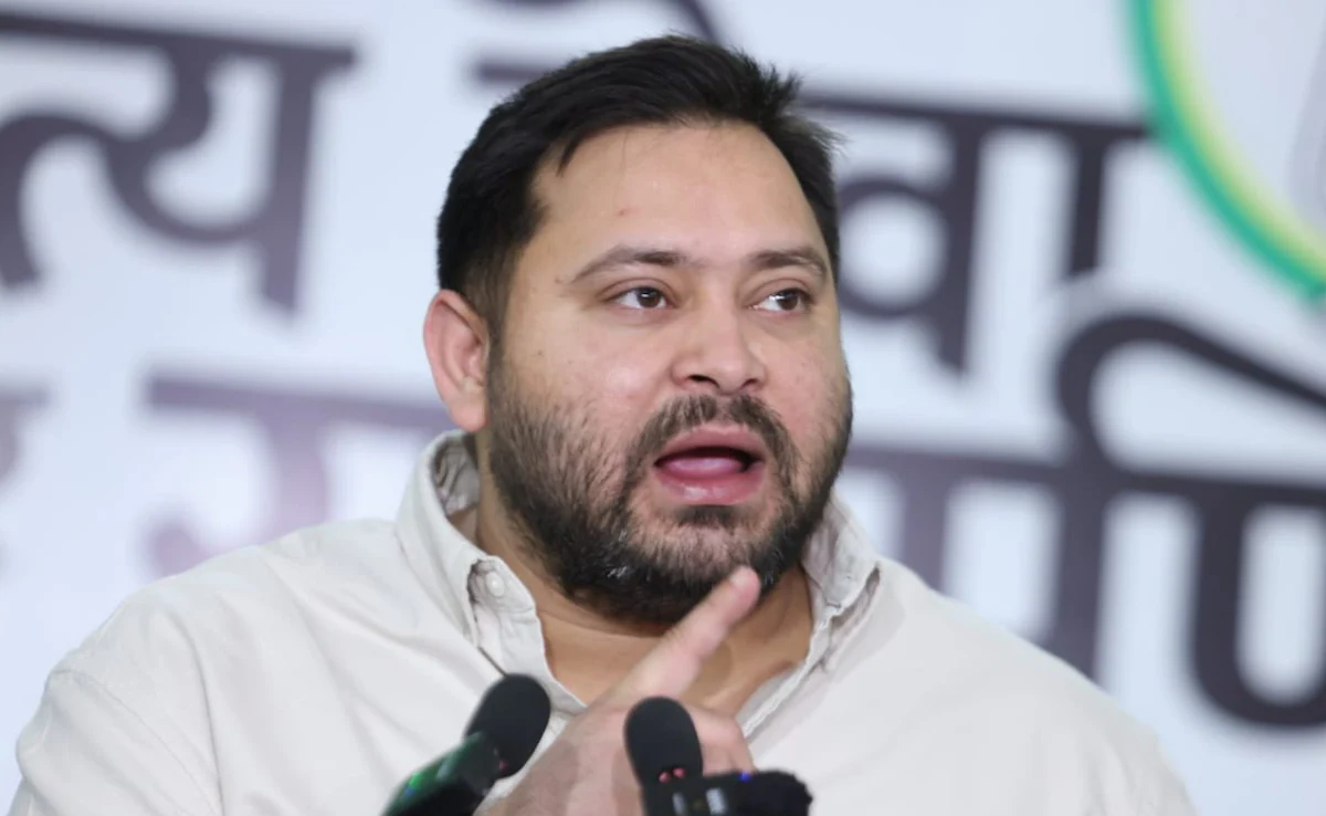 सूत्र नहीं मूत्र है वोटर लिस्ट में विदेशी नागरिकों की मौजूदगी पर भड़के तेजस्वी यादव 27 Tejashwi Yadav Slams Foreign Voter Claims in Bihar: 'Sutra Nahi, Mutra Hai'