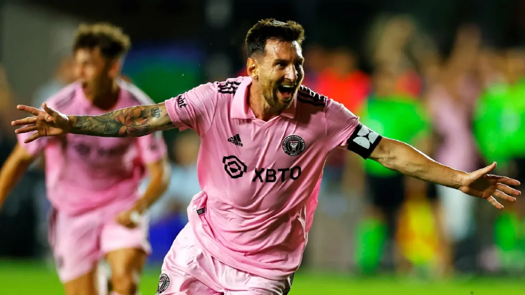 Lionel Messi ने आखिरी मिनट में किया कमाल, इंटर मियामी को दिलाई 2-1 से जीत

