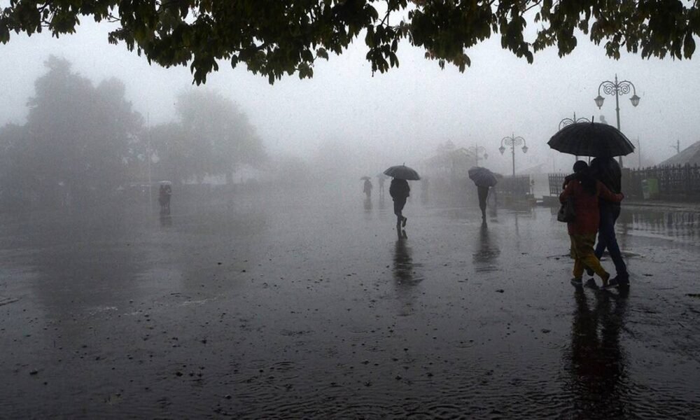 Sultanpur Weather Forecast: सुलतानपुर में अगले 3 दिन गरज-चमक और तेज़ बारिश का अलर्ट
