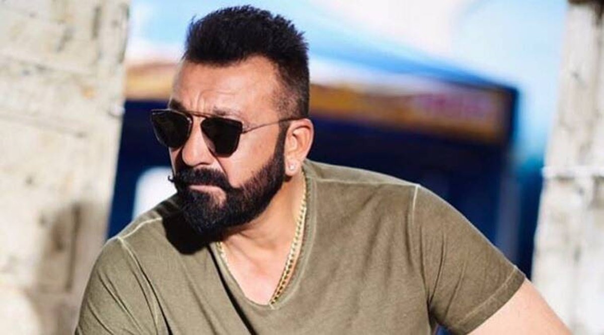 5 बार Sanjay Dutt ने सेट पर नहीं की ये गुस्ताखी पिता के सामने Gen-Z को लेकर जताई नाराजगी 28 Sanjay Dutt का Gen Z पर बड़ा बयान पिता Sunil Dutt के सामने नहीं की थी ये हरकत