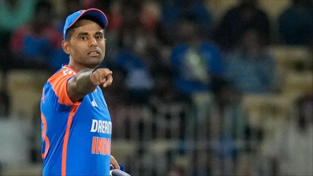 भूला सूर्यकुमार यादव के एक शब्द ने खोल दी रोहित शर्मा की असली पर्सनैलिटी 28 सूर्यकुमार यादव ने रोहित शर्मा को बताया "भूला", हरभजन के शो में मस्तीभरा खुलासा