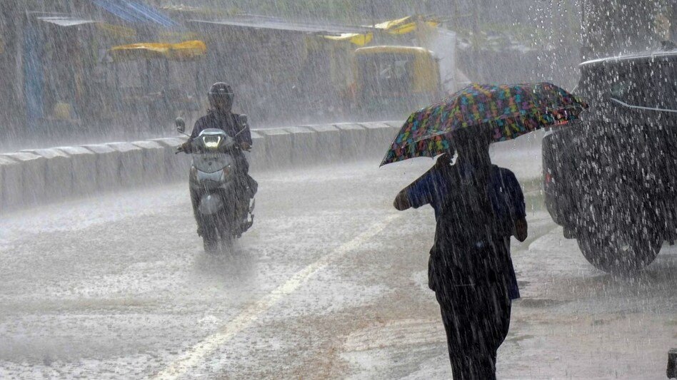 Sambhal Weather Forecast: संभल में 3 दिन बारिश और बिजली का अलर्ट