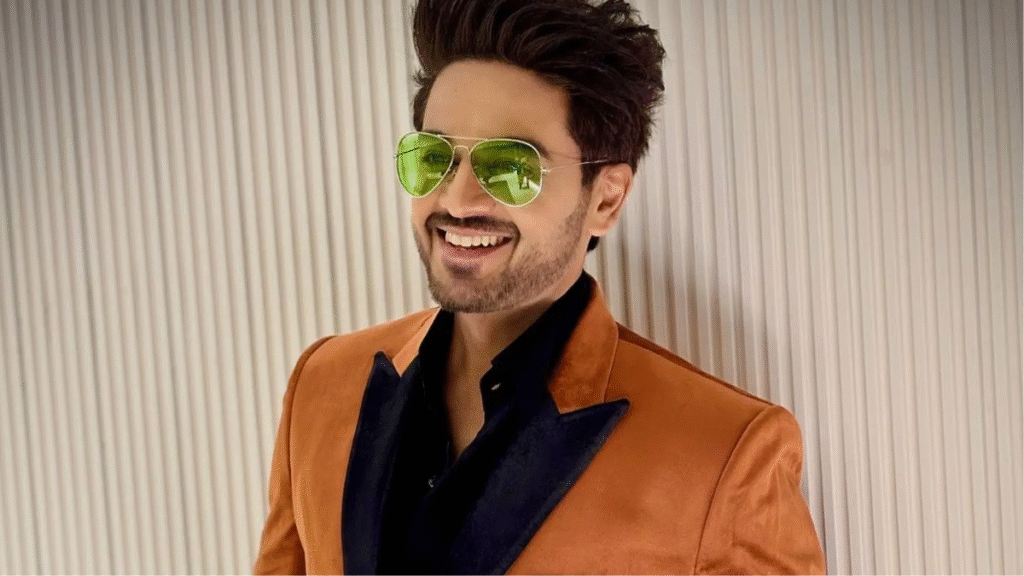 Bigg Boss 19 का सबसे महंगा कंटेस्टेंट कौन IT जॉब छोड़कर बना टीवी स्टार अब करोड़ों की कमाई 29 Bigg Boss 19 Highest Paid Contestant Gaurav Khanna Net Worth and Career Journey