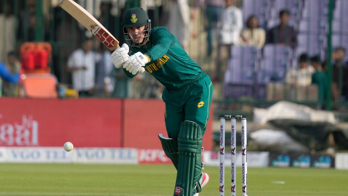 Matthew Breetzke का तूफानी वर्ल्ड रिकॉर्ड ODI में चार पारियों में लगातार 50+ रन बनाने वाले दूसरे बल्लेबाज 28 Matthew Breetzke का वर्ल्ड रिकॉर्ड ODI में लगातार चार पारियों में 50+ रन बनाने वाले दूसरे बल्लेबाज