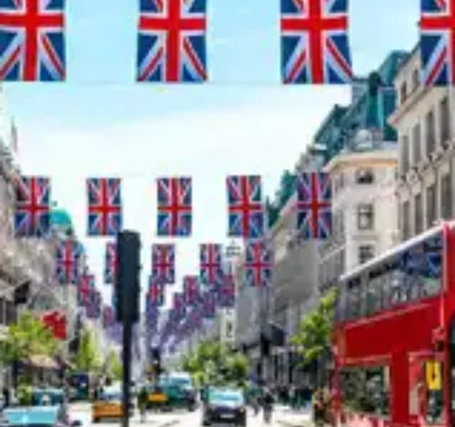 सिर्फ UK वीज़ा से घूमिए ये 5 देश!