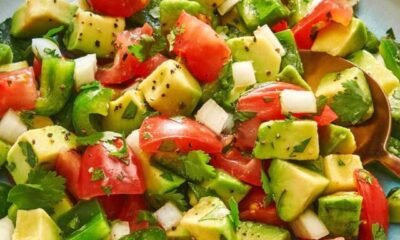 19960-avocado-salad-VAT-001-4x3-64241afdc3b04d00a9372e1573eac6f7