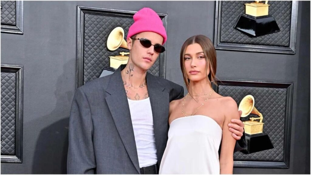 "Hailey का पति और मेरी गर्लफ्रेंड" – Kendall Jenner से बात करते दिखे Justin Bieber, फैंस बोले “उस दीवार पर बैठा मच्छर बनना है…” 30 Justin Bieber और Kendall Jenner की वायरल तस्वीर पर Hailey का मज़ेदार कमेंट, फैंस बोले “उस दीवार पर बैठना है...”