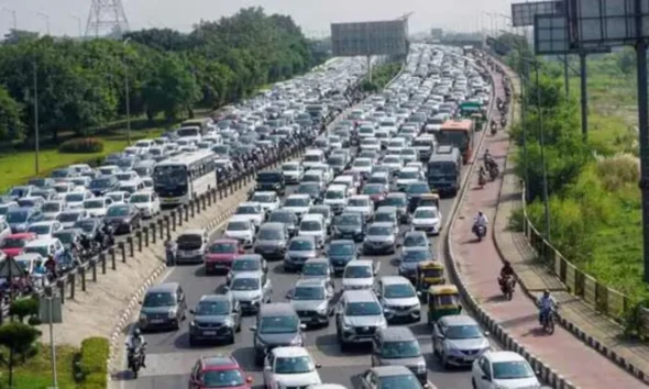 दिल्ली में पुराने वाहनों पर कार्रवाई रुकी सुप्रीम कोर्ट ने दिया बड़ा राहत आदेश
