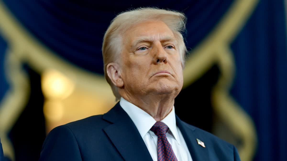 डोनाल्ड ट्रंप की लोकप्रियता घटी अमेरिकी जनता उनकी नीतियों से असंतुष्ट