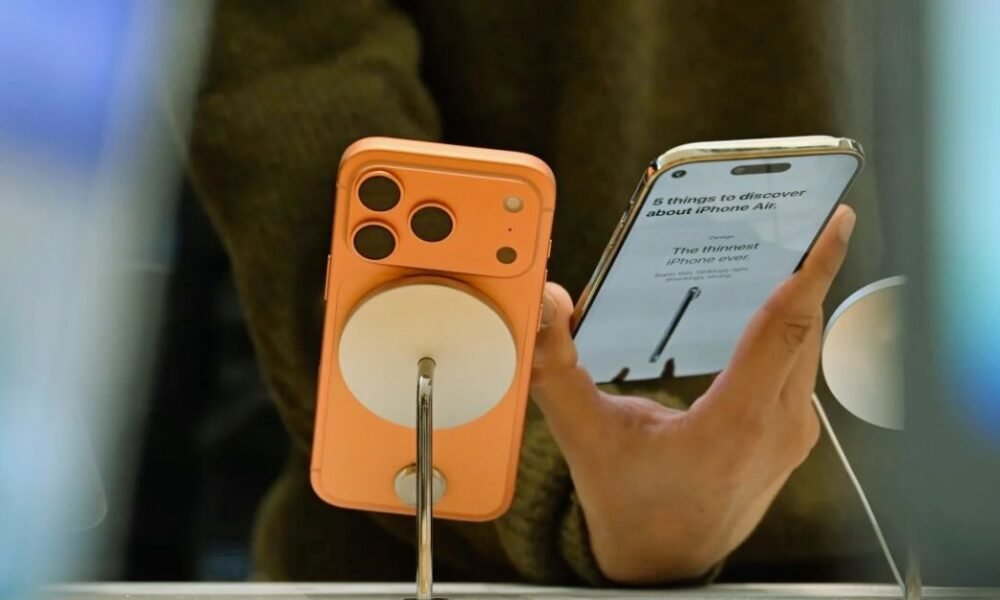 Apple का बयान iPhone 17 Pro पर ‘Scratchgate’ विवाद की असली वजह सामने आई