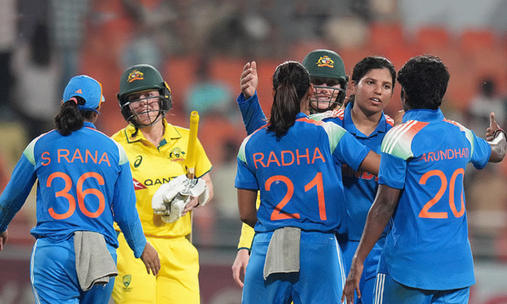 India vs Australia Women ODI 2025 स्मृति मंधाना का शतक और ऑस्ट्रेलिया की सबसे बड़ी हार