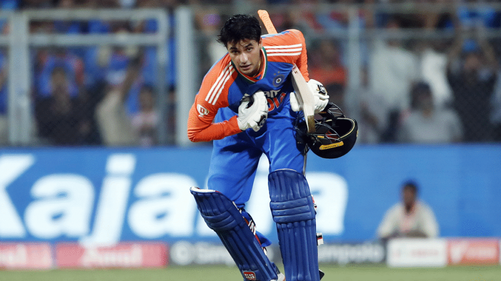 अभिषेक शर्मा की कुल संपत्ति 2025: करियर, आय के स्रोत और जीवनशैली 30 अभिषेक शर्मा की कुल संपत्ति 2025 - करियर, सैलरी और आय के स्रोत