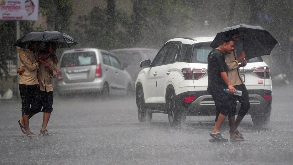 अक्टूबर में भी बरकरार रहेगी मई-जून जैसी गर्मी, जानें दिल्ली-यूपी और अन्य राज्यों का मौसम अपडेट 29 navjivanindia 2025 05 29 qy0et7ws rain