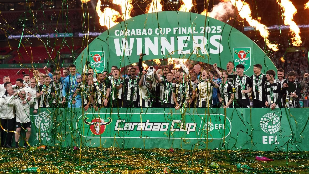 Carabao Cup 2025 चौथा राउंड: न्यूकैसल-टॉटनहैम और लिवरपूल-पैलेस की रोमांचक भिड़ंत