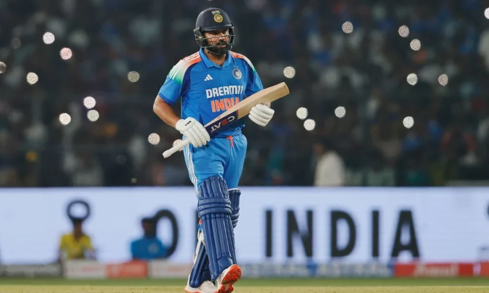 Rohit Sharma ने 2nd ODI में रन-आउट से बचाव किया, शानदार डाइव से दिखाया अनुभव