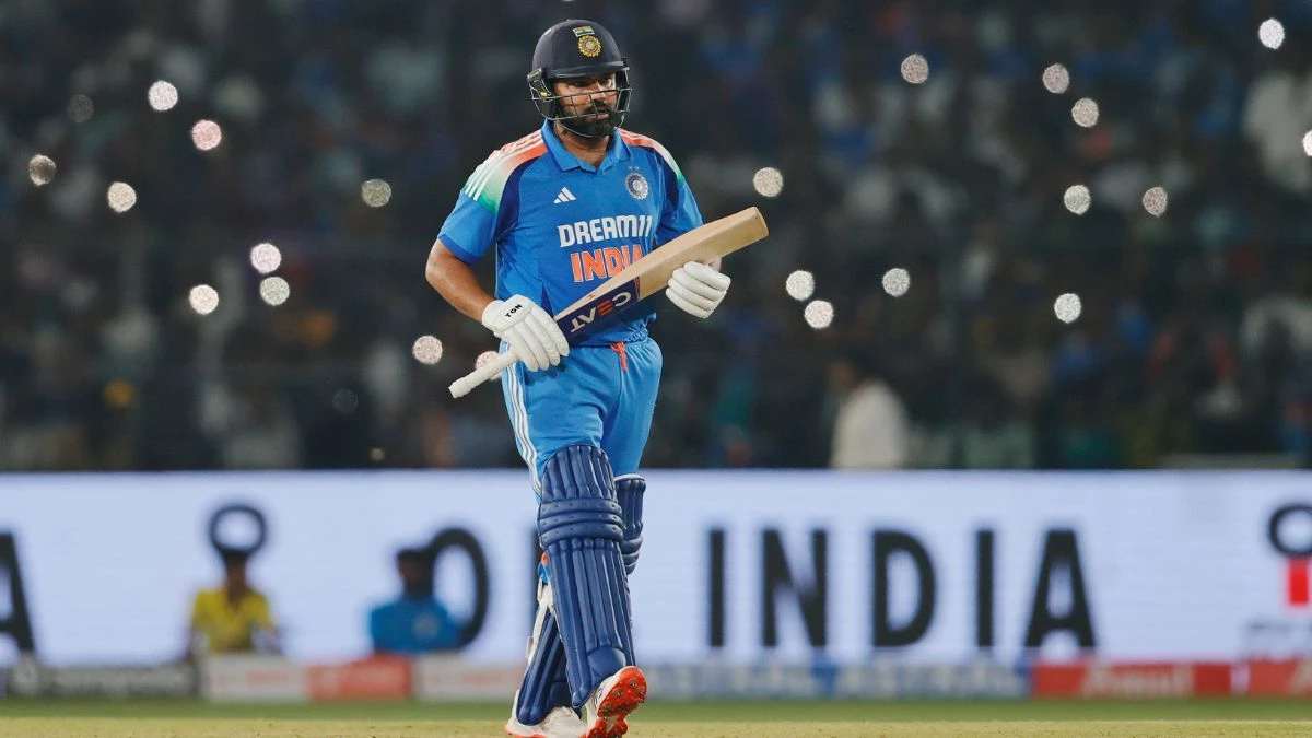 Rohit Sharma ने 2nd ODI में रन-आउट से बचाव किया, शानदार डाइव से दिखाया अनुभव