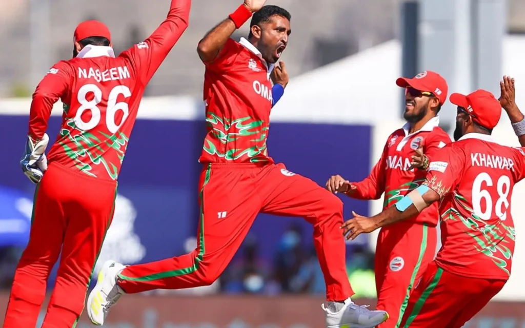 विनायक शुक्ला की तूफानी पारी और गेंदबाजों के जलवे से ओमान ने रचा इतिहास, सुपर सिक्स में पहुंची टीम 31 1740666985237 oman