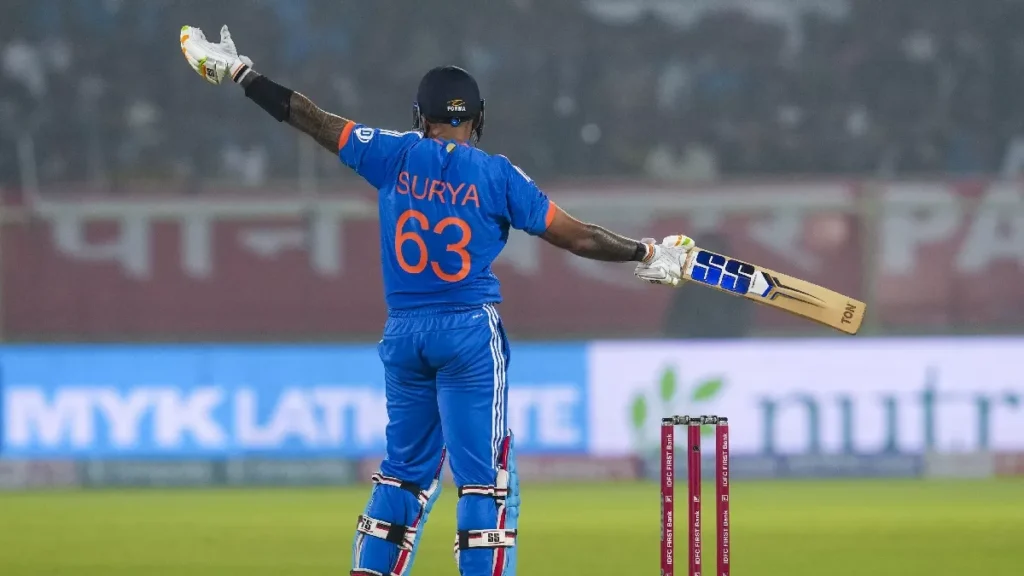 IND vs AUS दूसरा T20I: मेलबर्न में भिड़ेंगे सूर्यकुमार यादव और मिचेल मार्श, जानें समय, स्क्वॉड और संभावित प्लेइंग XI 30 24 11 2023 suryakumar t20 records 23587950 11955250