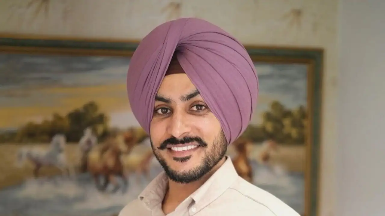पंजाबी सिंगर राजवीर जवांदा को नम आंखों से दी अंतिम विदाई — हजारों फैंस और सितारों ने दी श्रद्धांजलि 28 पंजाबी सिंगर राजवीर जवांदा का हुआ अंतिम संस्कार, संगीत जगत में शोक की लहर