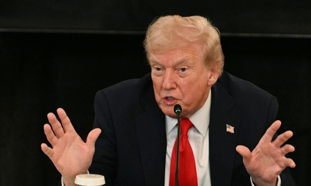 गाज़ा शांति समझौते से पहले ट्रंप को मिला सीक्रेट नोट – “ट्रुथ सोशल पोस्ट को तुरंत अप्रूव करें”