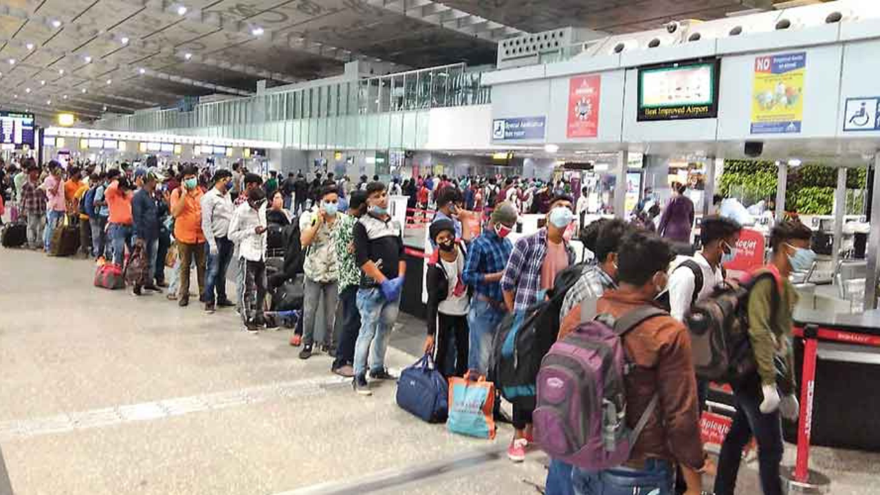 Kolkata Airport Sees Over 2 Lakh Passengers in Durga Puja Return Rush