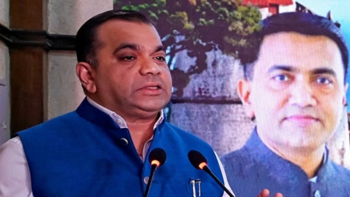 गोवा में बीफ बैन की अफवाह पर मंत्री का बड़ा बयान: “जो खाना है खाओ...” 28 गोवा में बीफ बैन नहीं होगा: पर्यटन मंत्री रोहन खाउंटे ने कहा ‘जो खाना है खाओ, मजा करो’