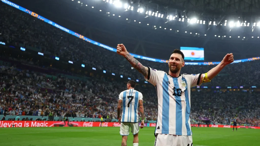 लियोनेल मेसी की केरल यात्रा स्थगित — FIFA अनुमति और लॉजिस्टिक देरी के कारण अब 2026 में संभावित आगमन