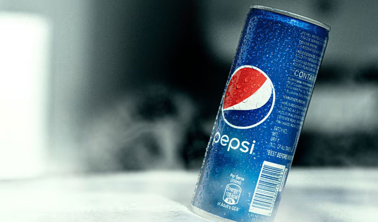 Varun Beverages, Waaree Renewables और Page Industries जैसे शेयर फिलहाल अपनी 5 साल की औसत P/E से नीचे ट्रेड कर रहे हैं।