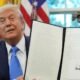 “Donald Trump प्रशासन फिर लाएगा H-1B वीज़ा पर सख्ती — भारतीय पेशेवरों में चिंता बढ़ी”