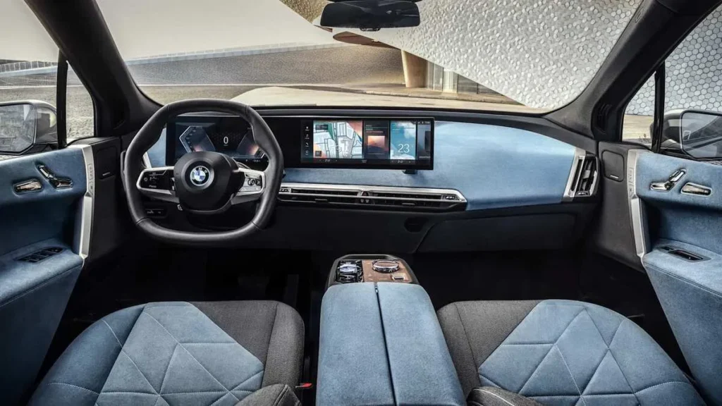 BMW iX 2025 इलेक्ट्रिक SUV लॉन्च — 857 किमी रेंज और 750bhp पावर के साथ लक्जरी EV में क्रांति