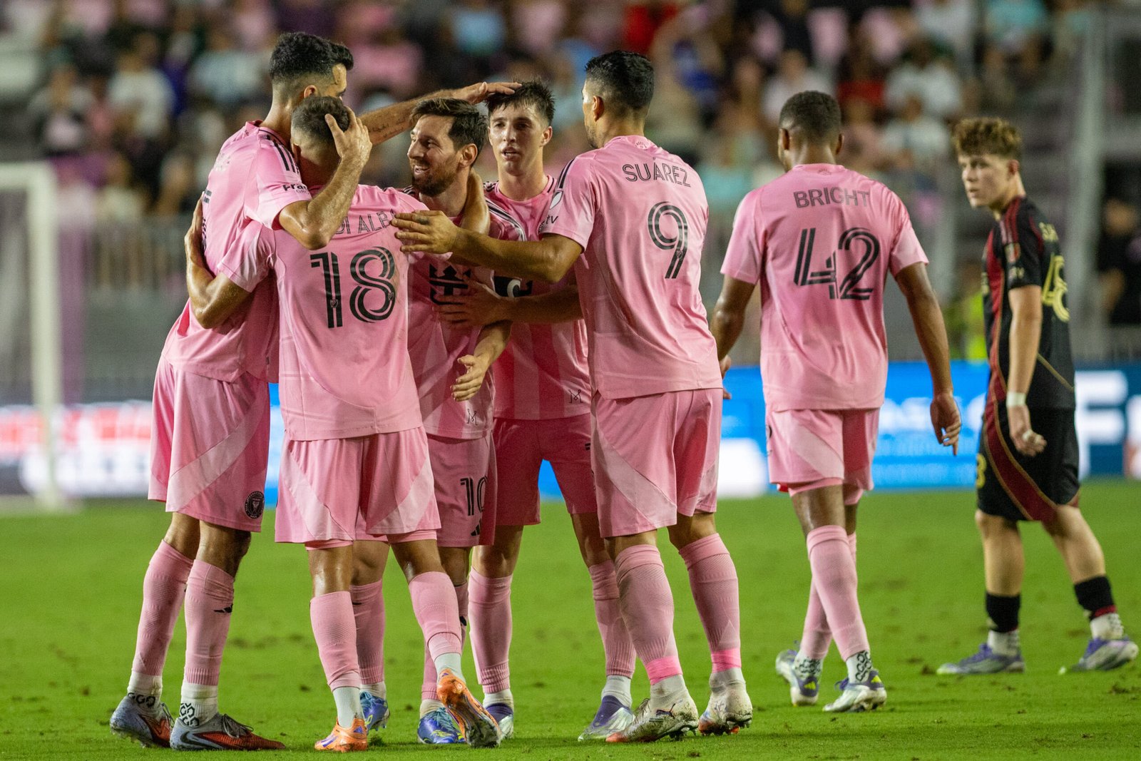 लियोनेल मेसी ने दो गोल कर इंटर मियामी को दिलाई 3-1 से जीत | MLS प्लेऑफ 2025