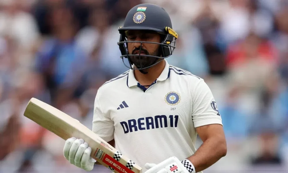 टीम इंडिया से बाहर चल रहे करुण नायर ने रणजी ट्रॉफी में गोवा के खिलाफ नाबाद 174 रन जड़कर चयनकर्ताओं को मजबूत संदेश भेजा।