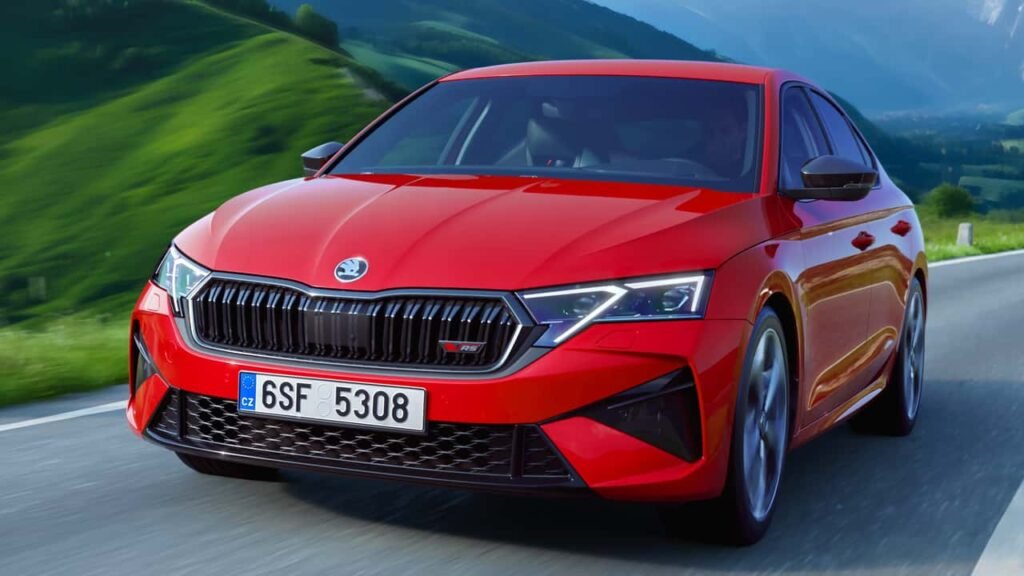 Skoda Octavia RS भारत में 17 अक्टूबर को लॉन्च होगी 265PS इंजन और रेसिंग DNA के साथ जानिए इसकी कीमत 30 Skoda Octavia RS भारत में 17 अक्टूबर को लॉन्च होगी 265PS इंजन और रेसिंग DNA के साथ