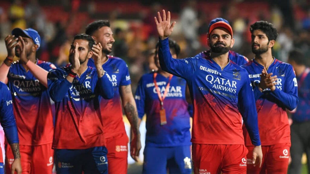 RCB ने IPL 2026 के लिए बदला पूरा गेम प्लान 18 साल बाद पहली ट्रॉफी ने कराया बड़ा फर्क Livingstone से लेकर Ngidi तक बड़ी छुट्टी 30 IPL 2026: RCB ने जारी की रिटेंशन–रिलीज़ लिस्ट Livingstone, Ngidi बाहर; फुल स्क्वॉड और पर्स अपडेट