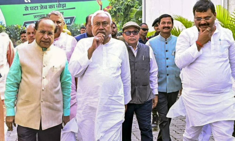 Bihar Exit Poll 2025: NDA Leads in 11 Polls, Mahagathbandhan Trails | Full Analysis | Dainik Diary